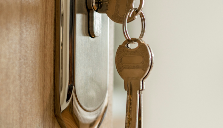 Key Holding/Alarm Response